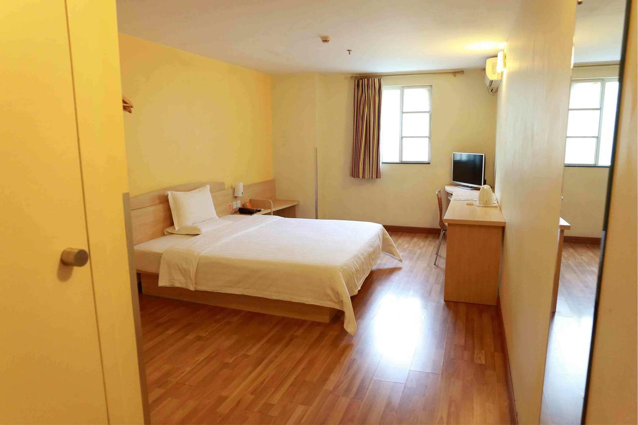 7Days Inn Shenzhen Long Hua Pokoj fotografie